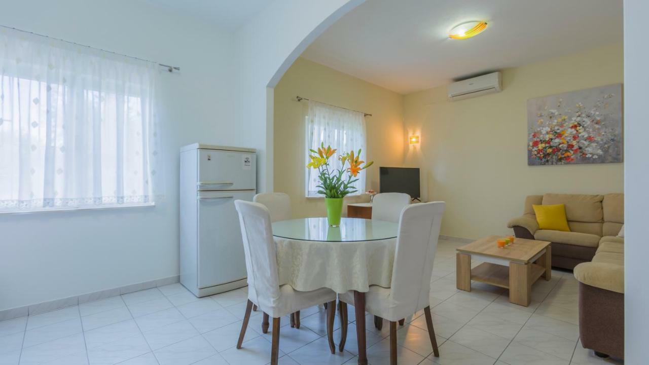 Apartment "Andrea" Сплит Экстерьер фото